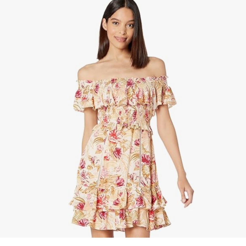 ASTR The Label women's Floral Off-Shoulder mini tiered Dress size‎ small NWT